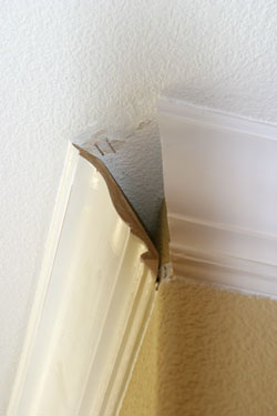 Crown Moulding Installation Process, How To Cut Crown Molding For Rounded Corners